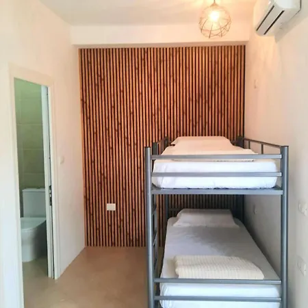 4 Letti In In Campagna * Petran