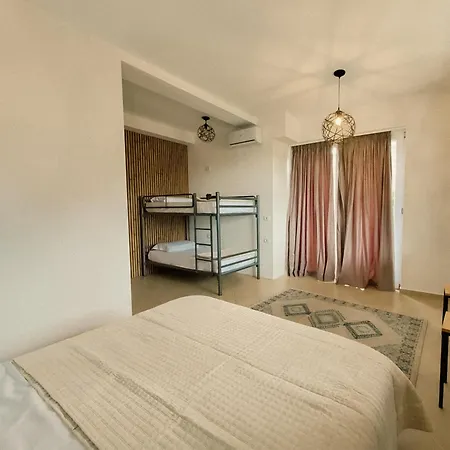 4 Letti In In Campagna Petran